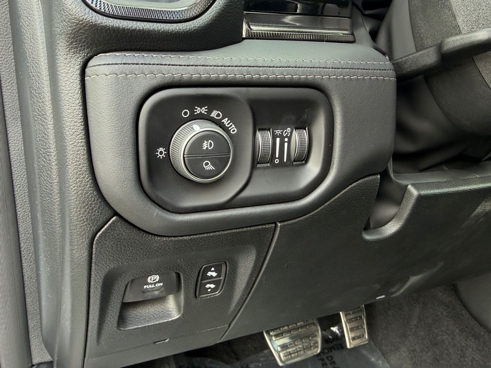 2026 RAM Ram 1500 RAM 1500 RHO CREW CAB 4X4 5'7' BOX