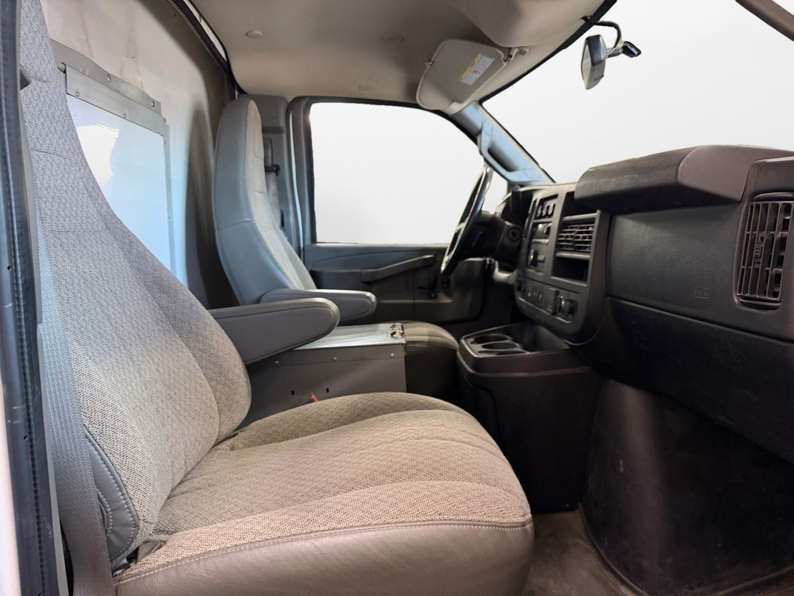 2020 Chevrolet Express Cutaway Work Van