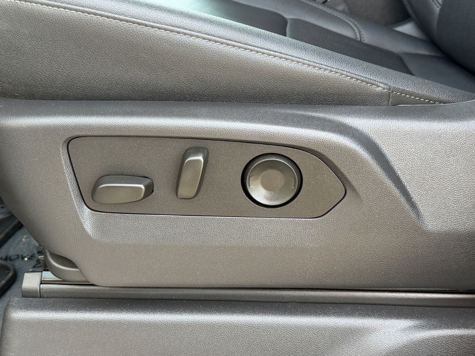 2025 Chevrolet Silverado 1500 4WD LTZ