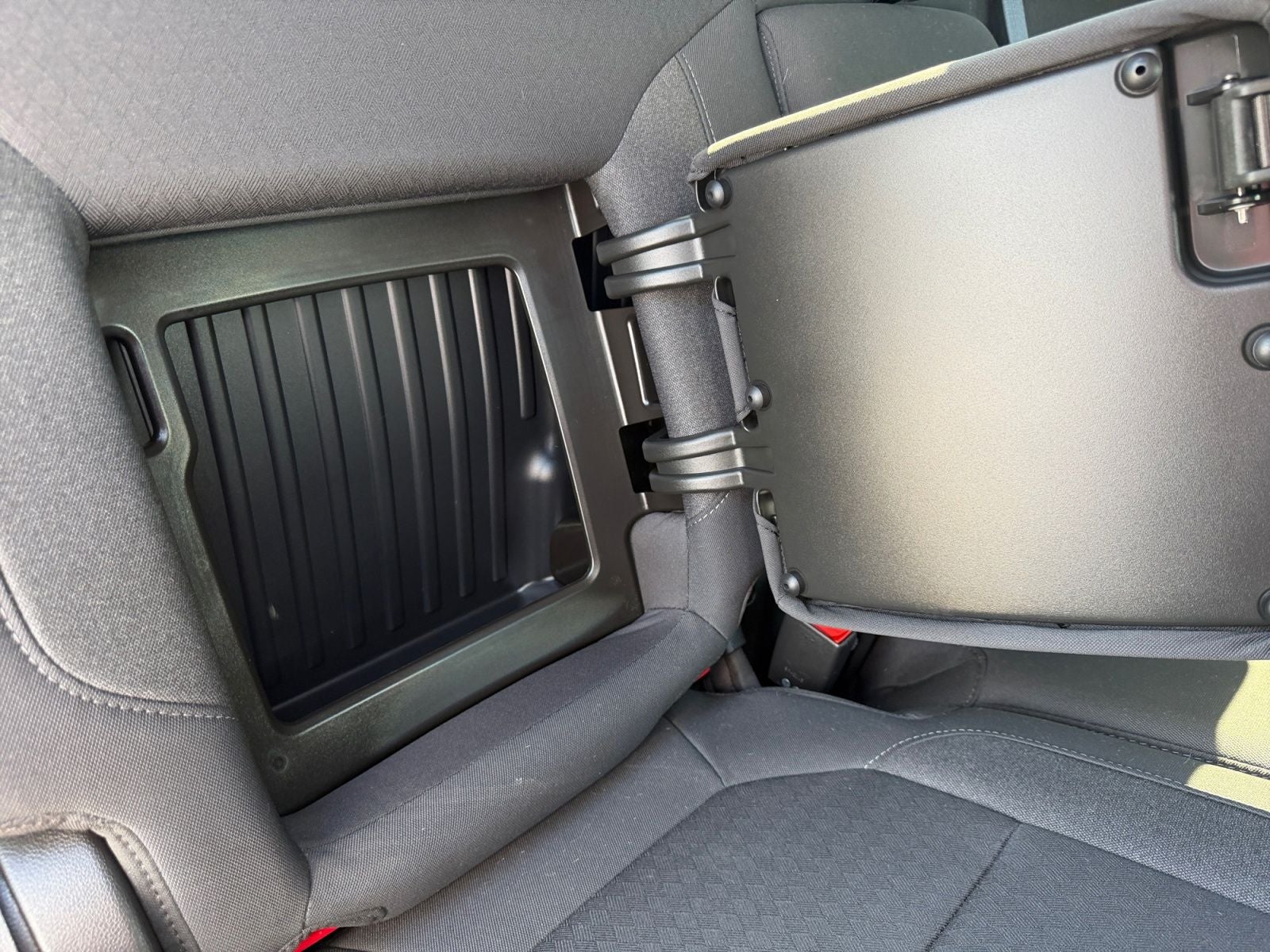 2021 GMC Sierra 1500 4WD Crew Cab Short Box Elevation