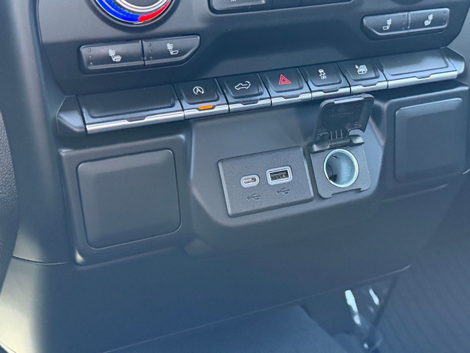 2021 GMC Sierra 1500 4WD Crew Cab Short Box Elevation