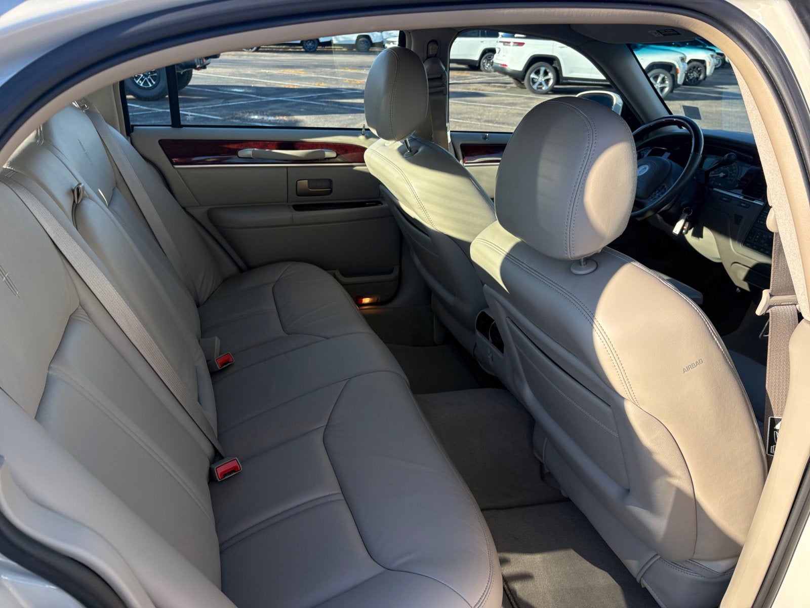 2004 Lincoln Town Car Ultimate