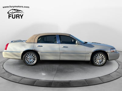 2004 Lincoln Town Car Ultimate
