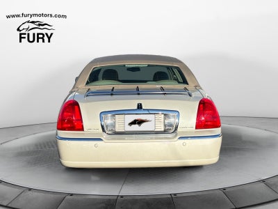 2004 Lincoln Town Car Ultimate