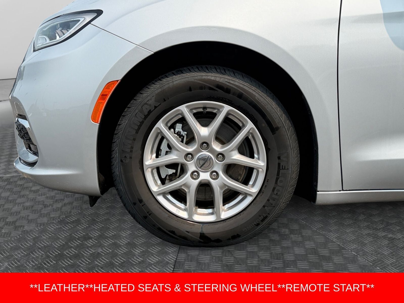 2024 Chrysler Pacifica Touring L