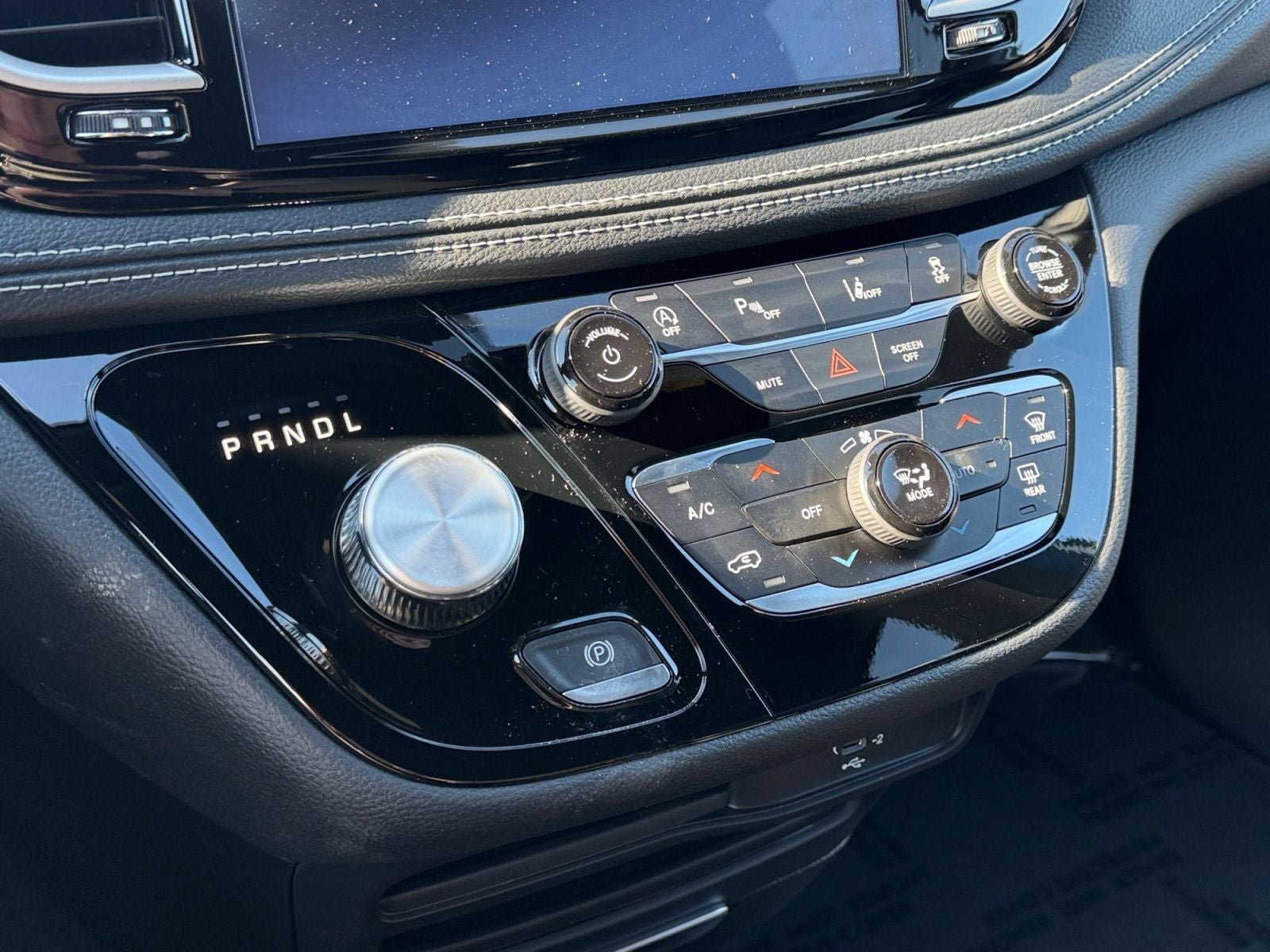 2026 Chrysler Pacifica PACIFICA SELECT AWD