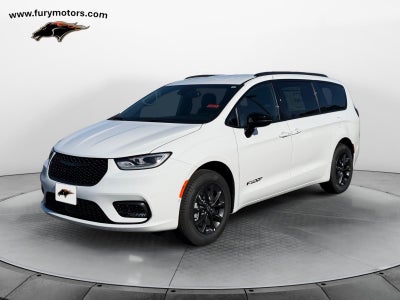 2026 Chrysler Pacifica PACIFICA SELECT AWD