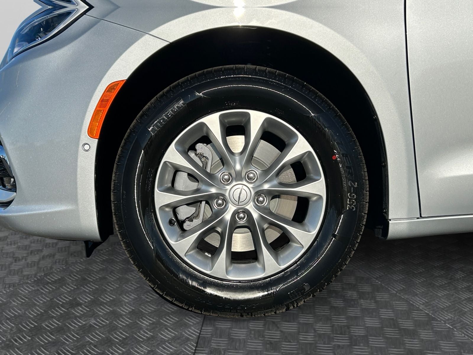2026 Chrysler Pacifica PACIFICA SELECT AWD