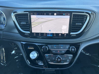 2027 Chrysler Pacifica PACIFICA SELECT AWD