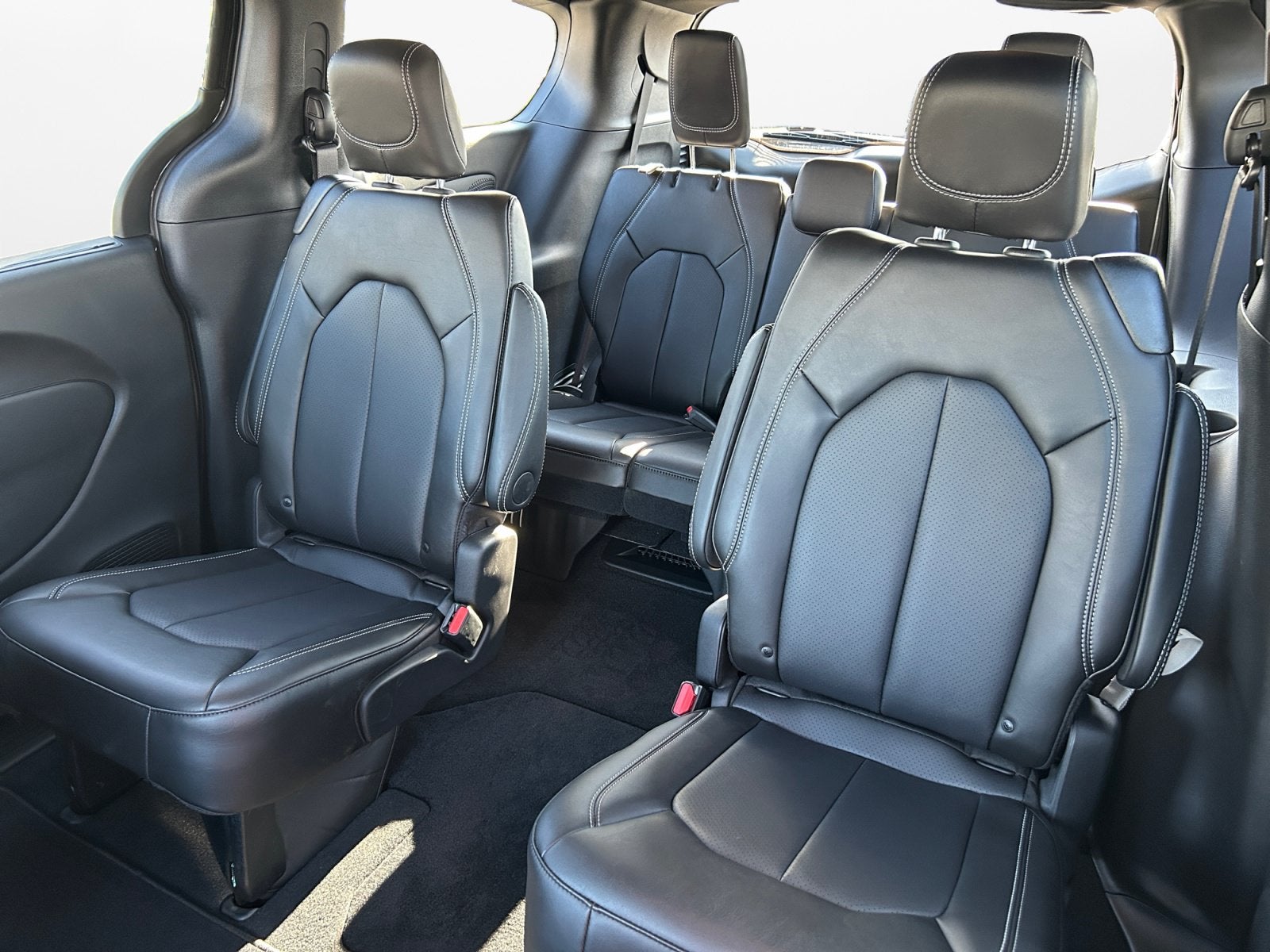 2027 Chrysler Pacifica PACIFICA SELECT AWD