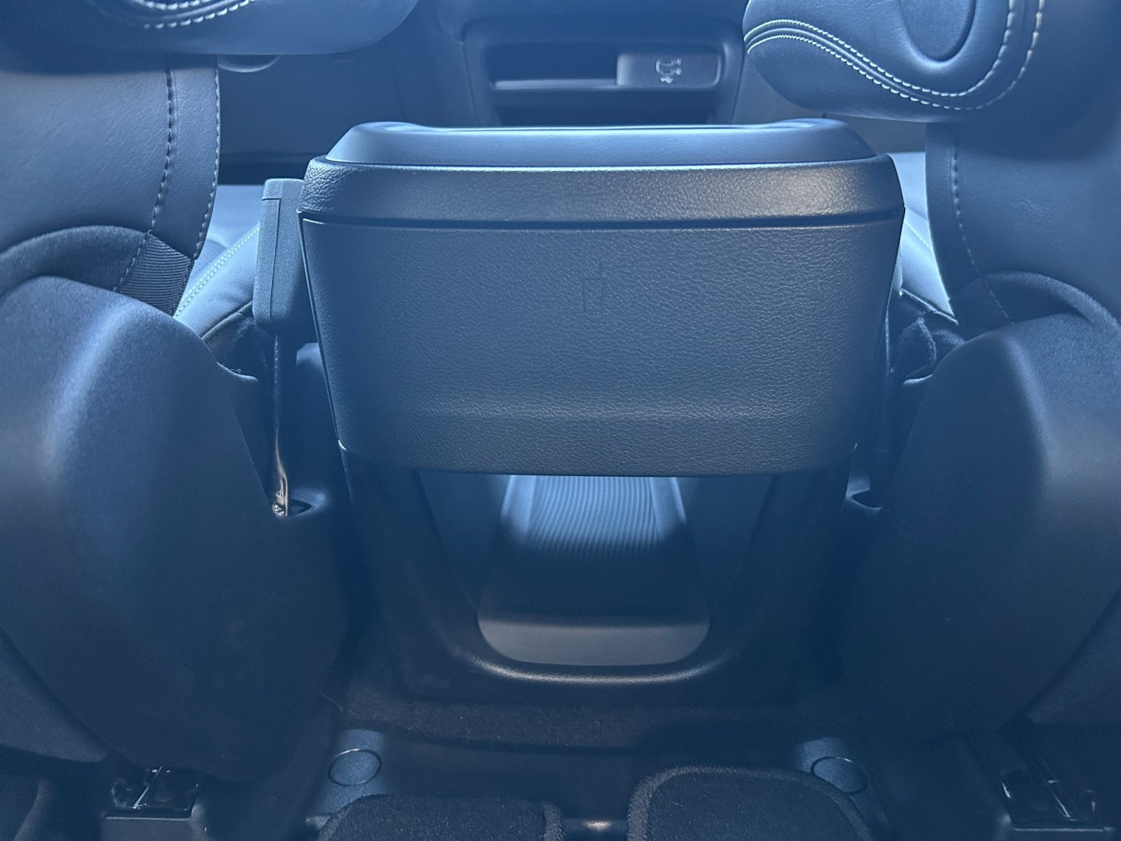 2027 Chrysler Pacifica PACIFICA SELECT AWD