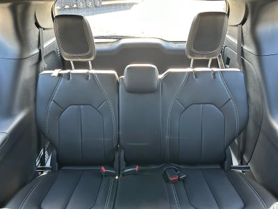 2027 Chrysler Pacifica PACIFICA SELECT AWD