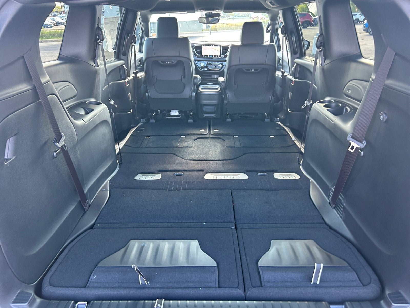 2027 Chrysler Pacifica PACIFICA SELECT AWD