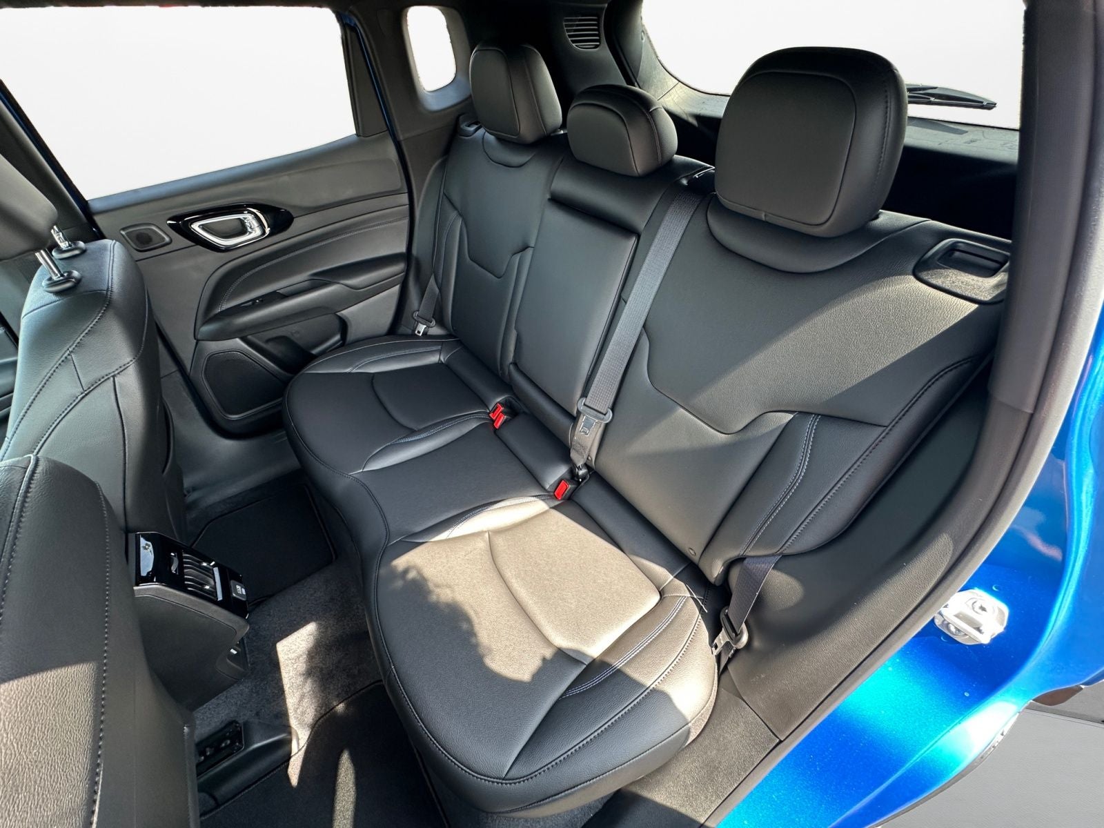 2025 Jeep Compass COMPASS LIMITED 4X4