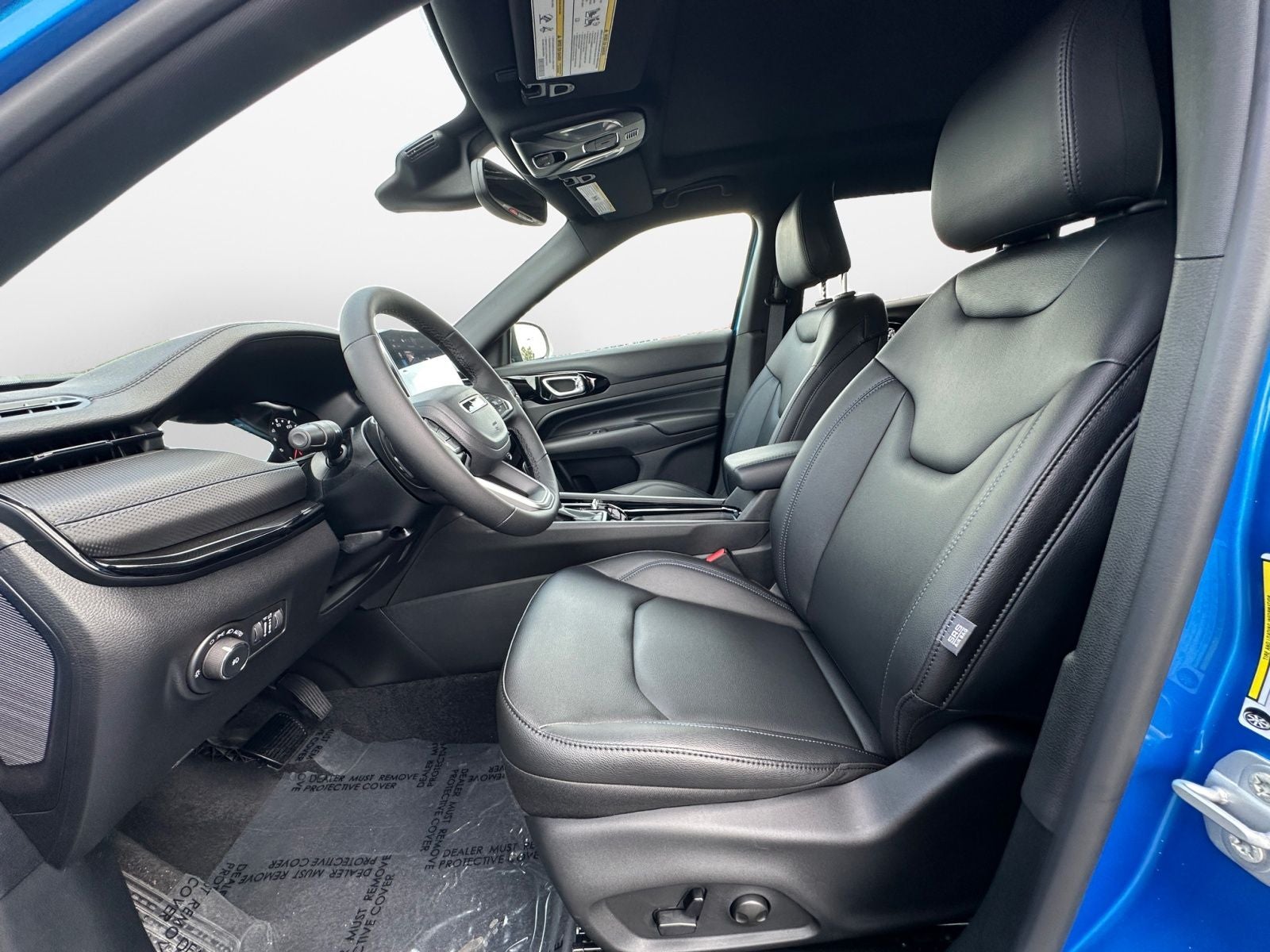 2025 Jeep Compass COMPASS LIMITED 4X4