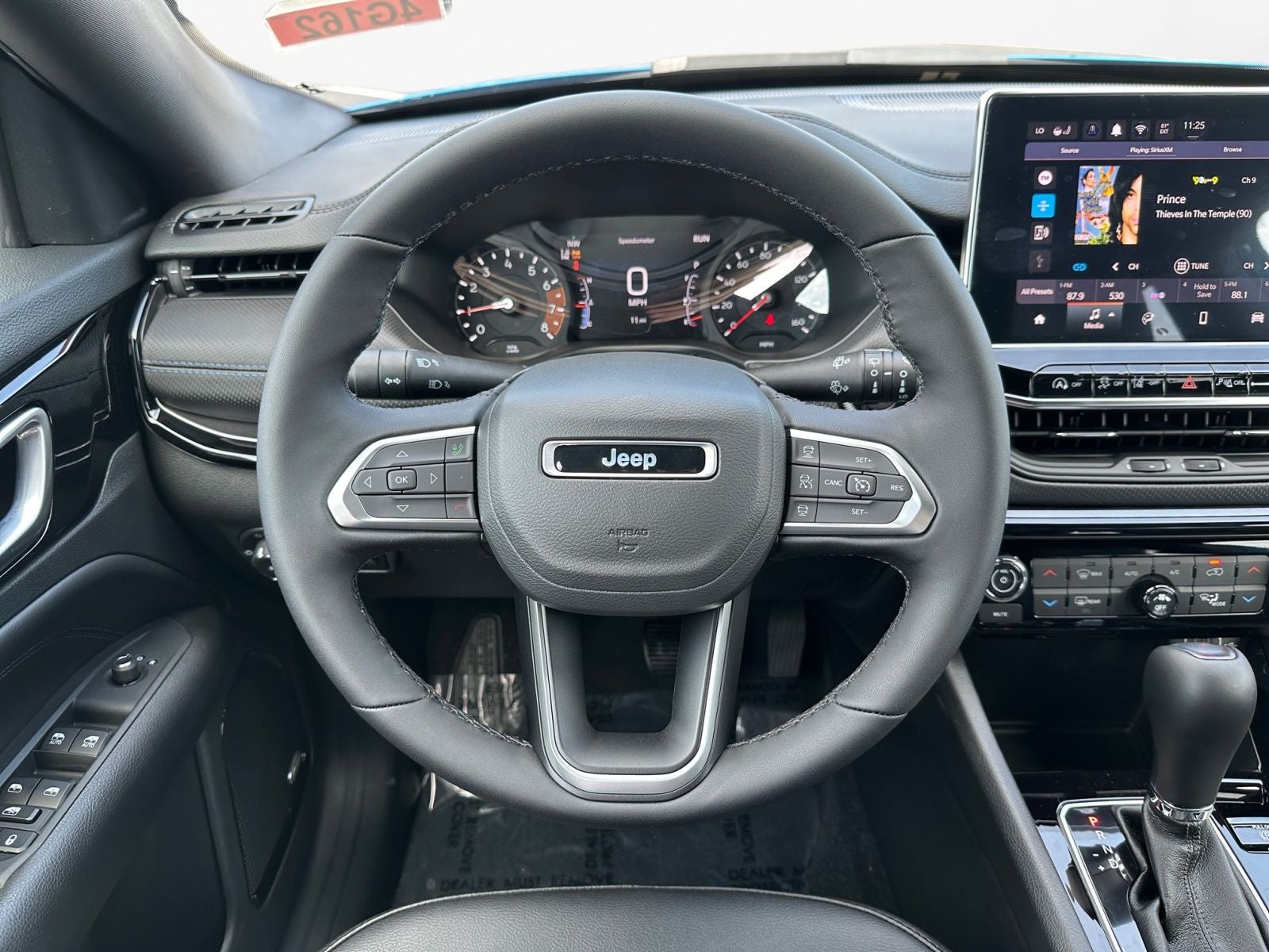 2025 Jeep Compass COMPASS LIMITED 4X4