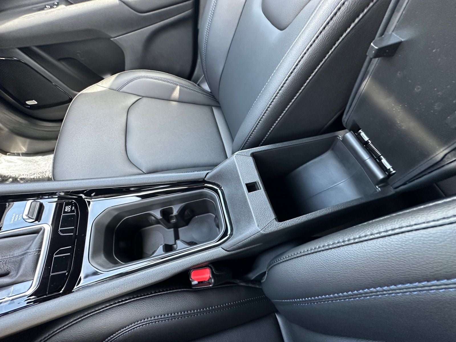 2025 Jeep Compass COMPASS LIMITED 4X4