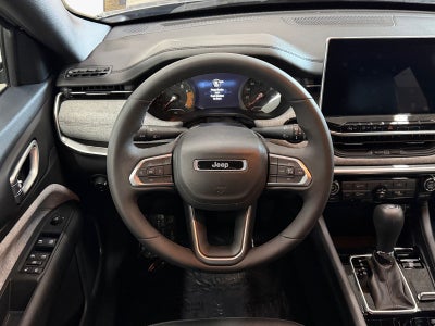 2023 Jeep Compass Latitude Lux FWD