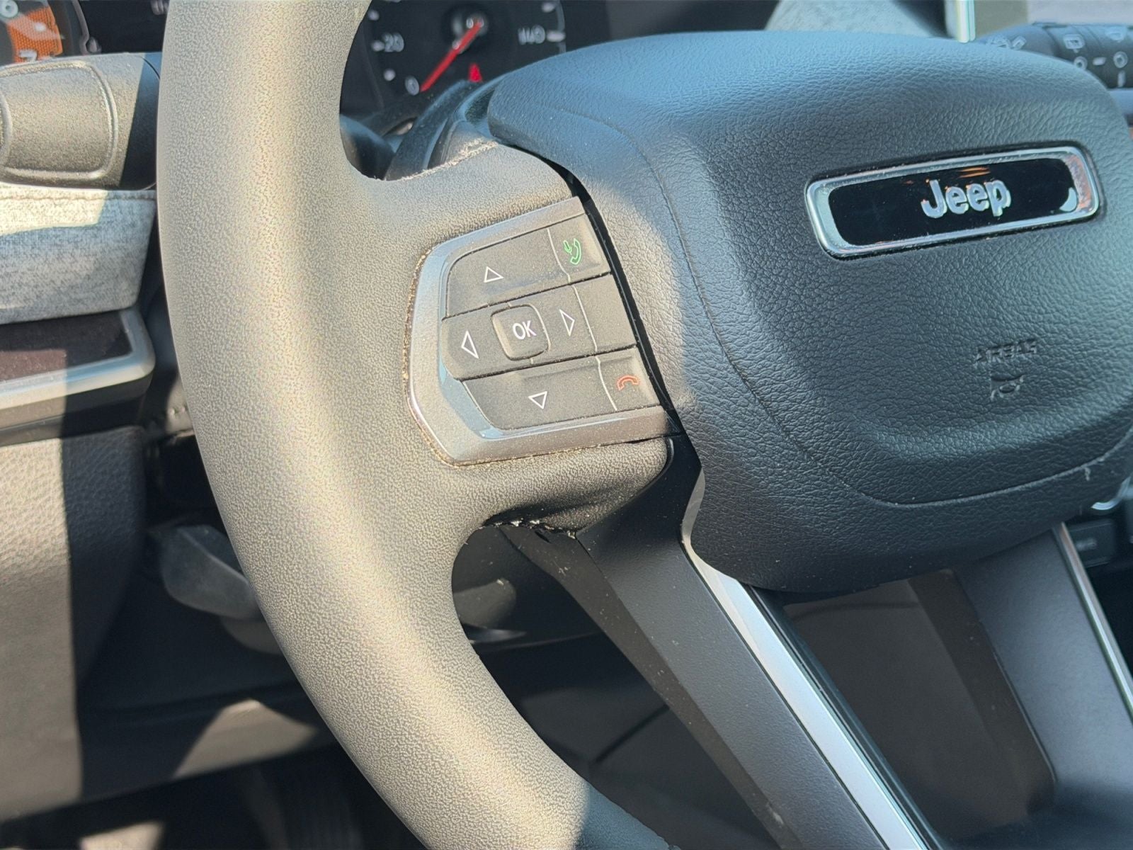 2023 Jeep Compass Latitude Lux FWD