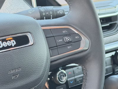 2023 Jeep Compass Latitude Lux FWD