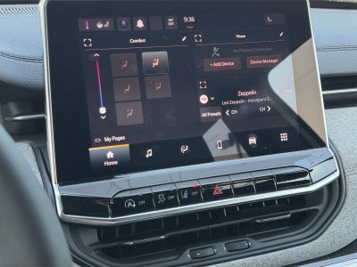 2023 Jeep Compass Latitude Lux FWD