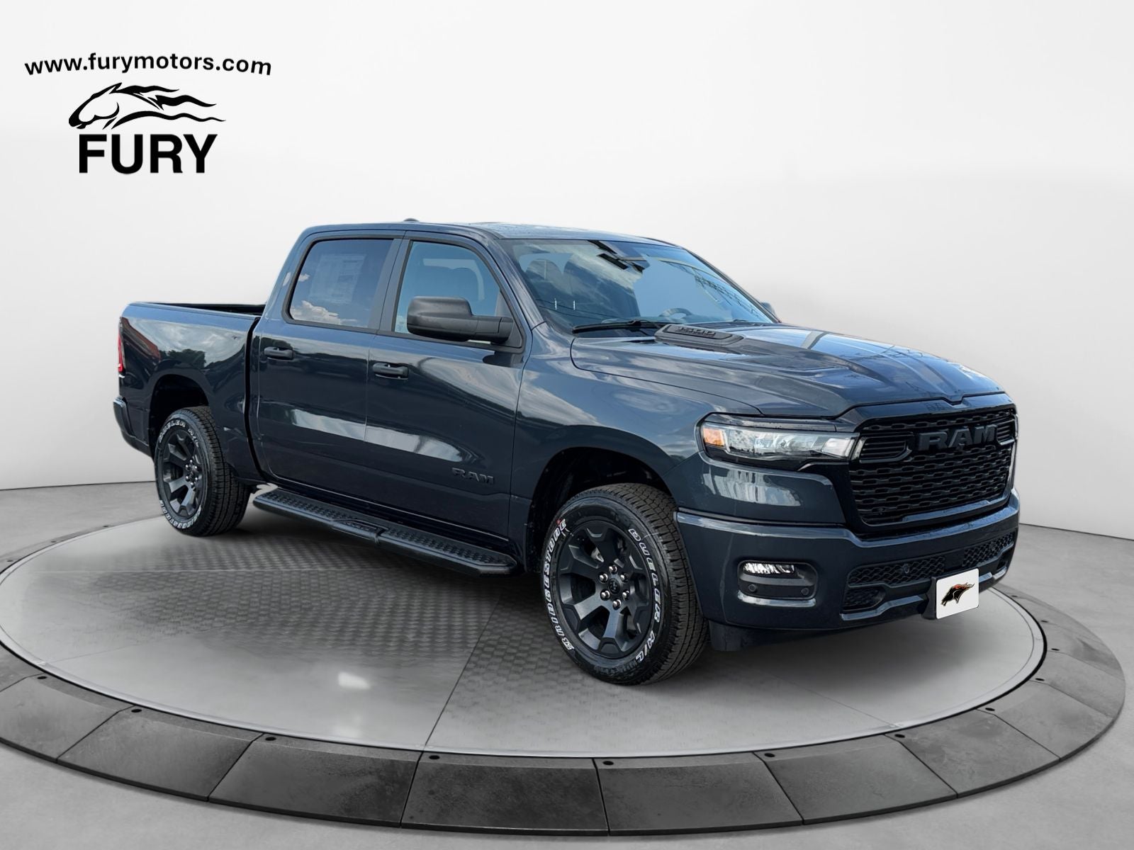 2026 RAM 1500 RAM 1500 EXPRESS CREW CAB 4X4 5'7' BOX