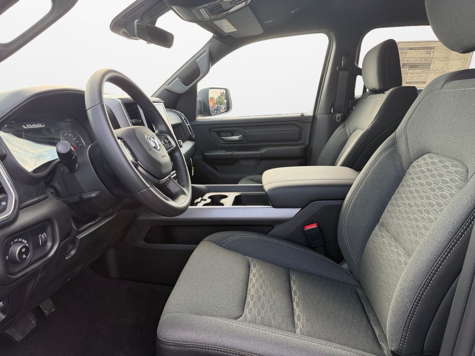 2026 RAM 1500 RAM 1500 EXPRESS CREW CAB 4X4 5'7' BOX