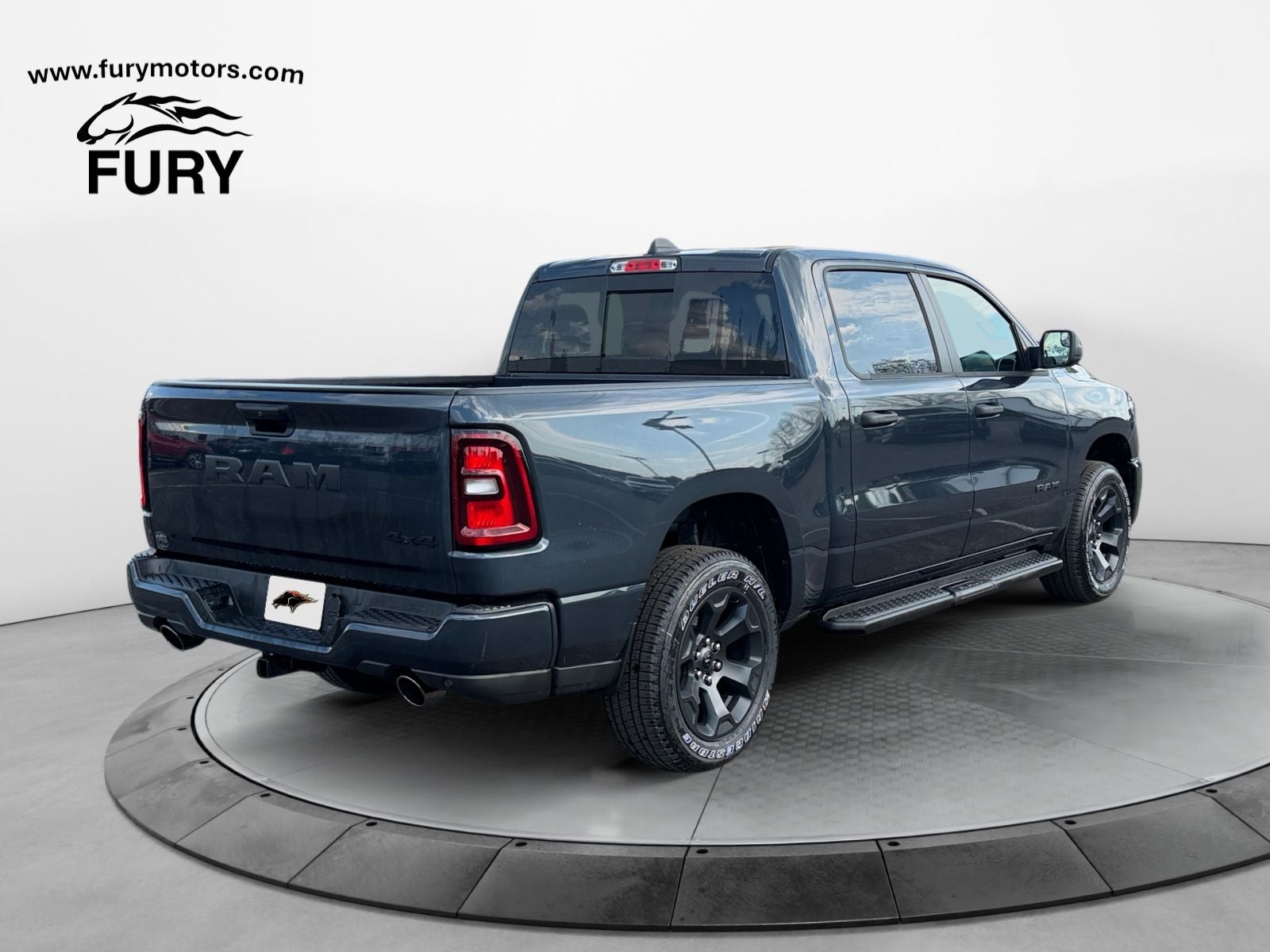 2026 RAM 1500 RAM 1500 EXPRESS CREW CAB 4X4 5'7' BOX