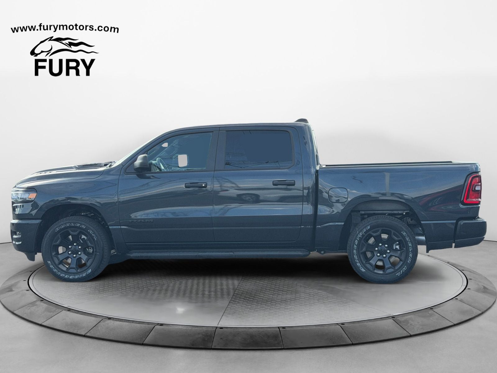 2026 RAM 1500 RAM 1500 EXPRESS CREW CAB 4X4 5'7' BOX