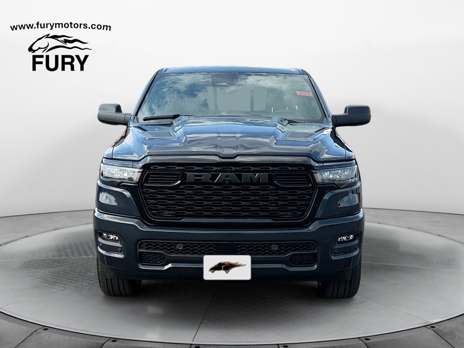 2026 RAM 1500 RAM 1500 EXPRESS CREW CAB 4X4 5'7' BOX