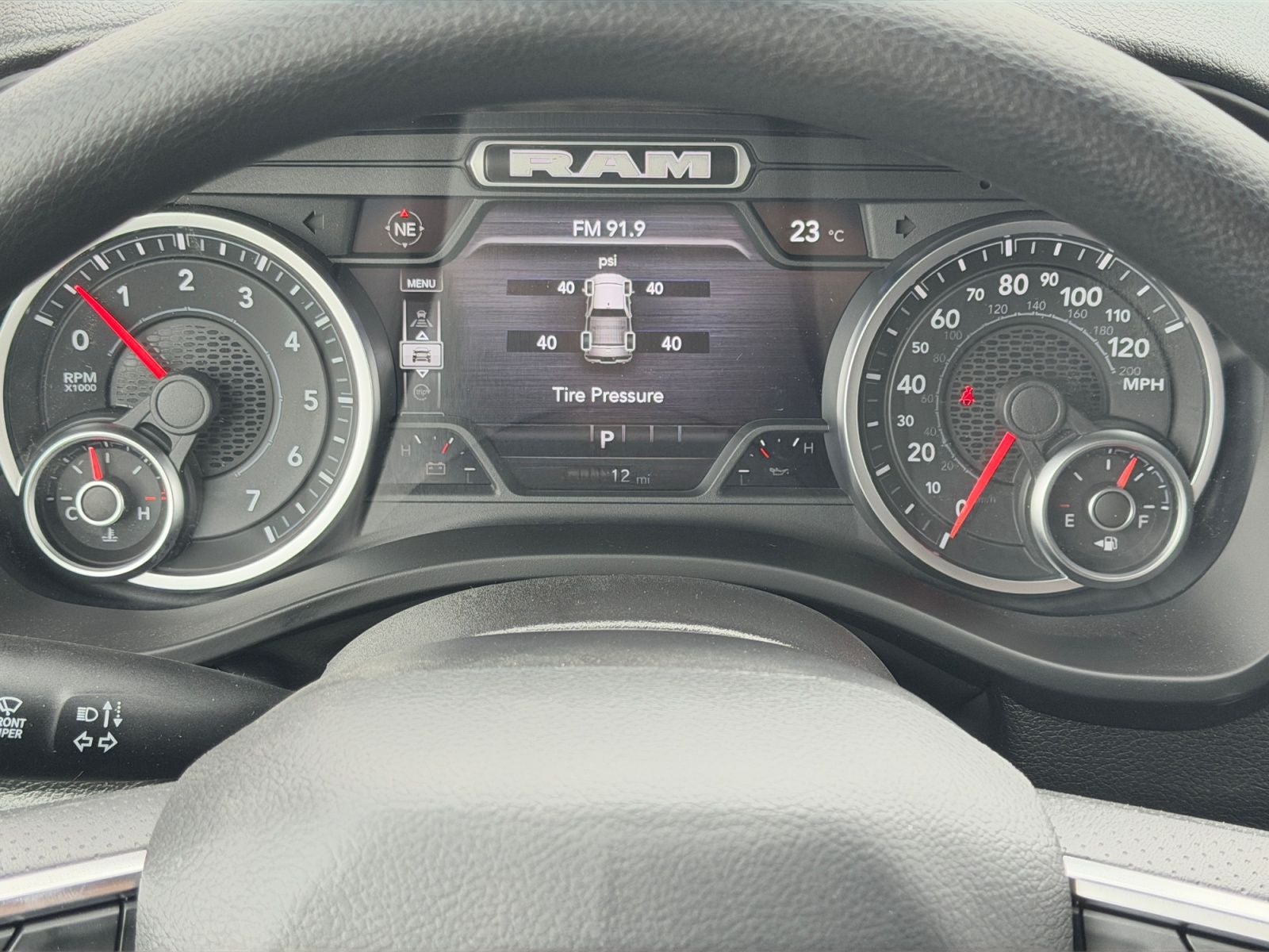 2026 RAM Ram 1500 RAM 1500 EXPRESS CREW CAB 4X4 5'7' BOX