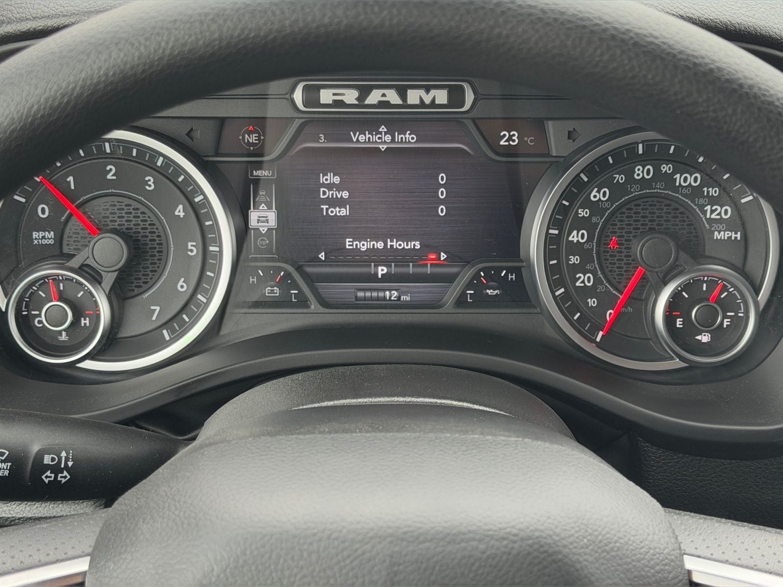 2026 RAM Ram 1500 RAM 1500 EXPRESS CREW CAB 4X4 5'7' BOX