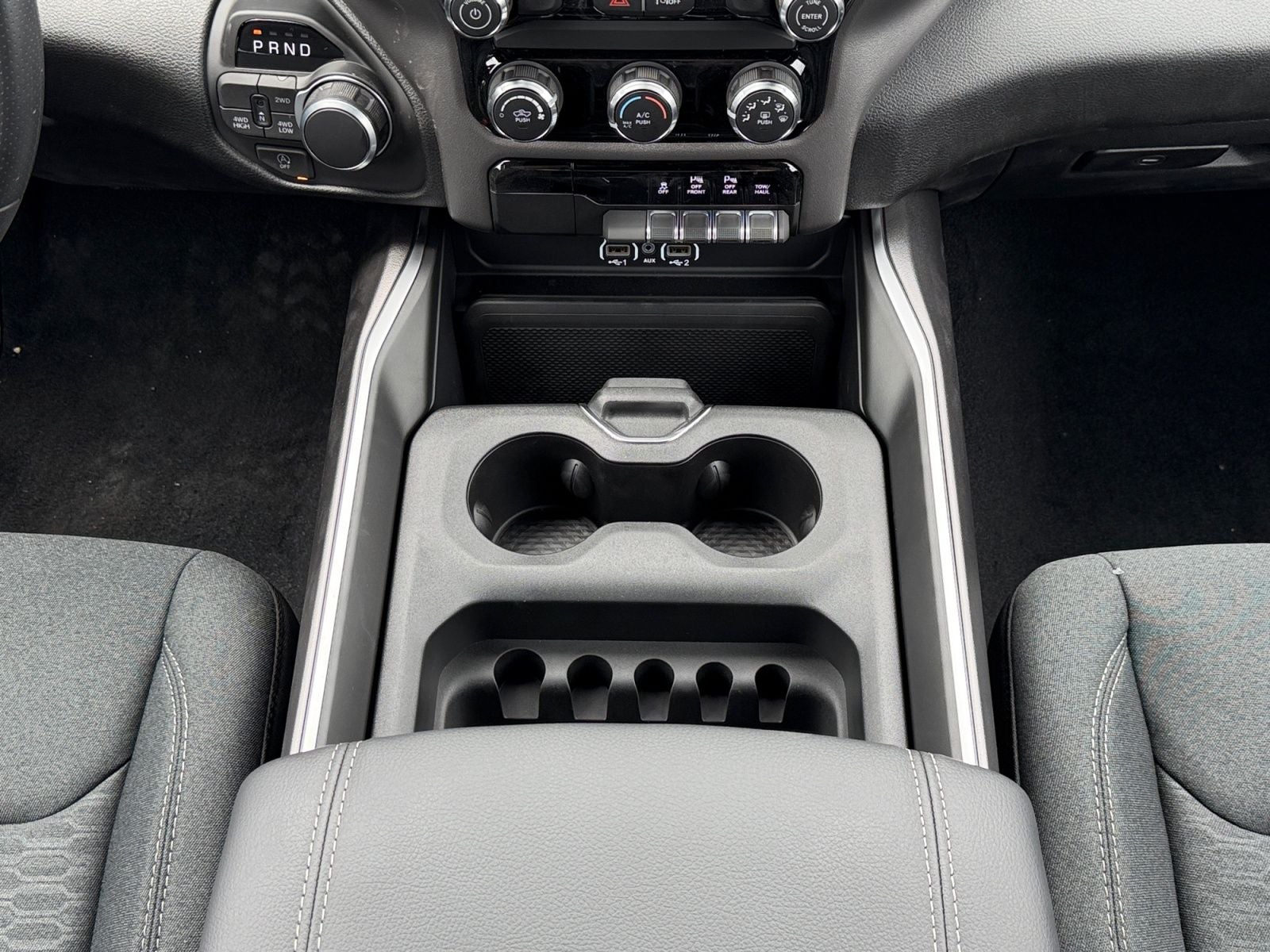 2026 RAM Ram 1500 RAM 1500 EXPRESS CREW CAB 4X4 5'7' BOX
