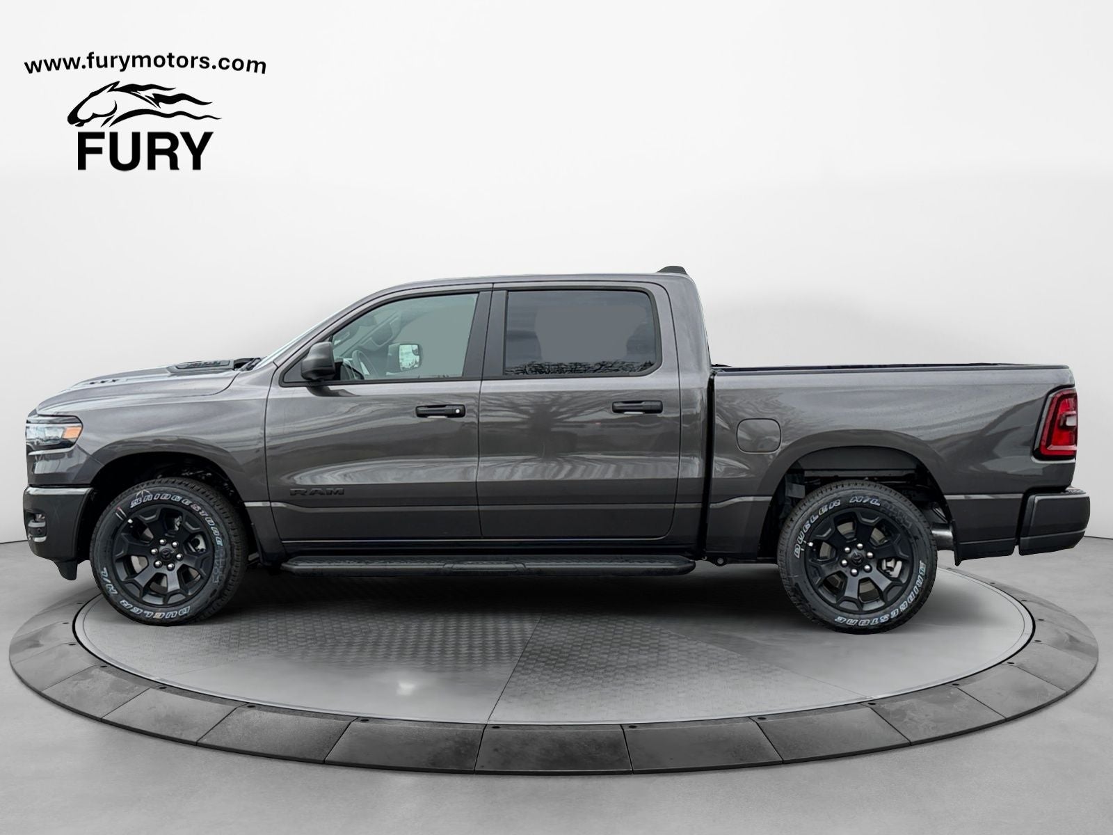2026 RAM Ram 1500 RAM 1500 EXPRESS CREW CAB 4X4 5'7' BOX