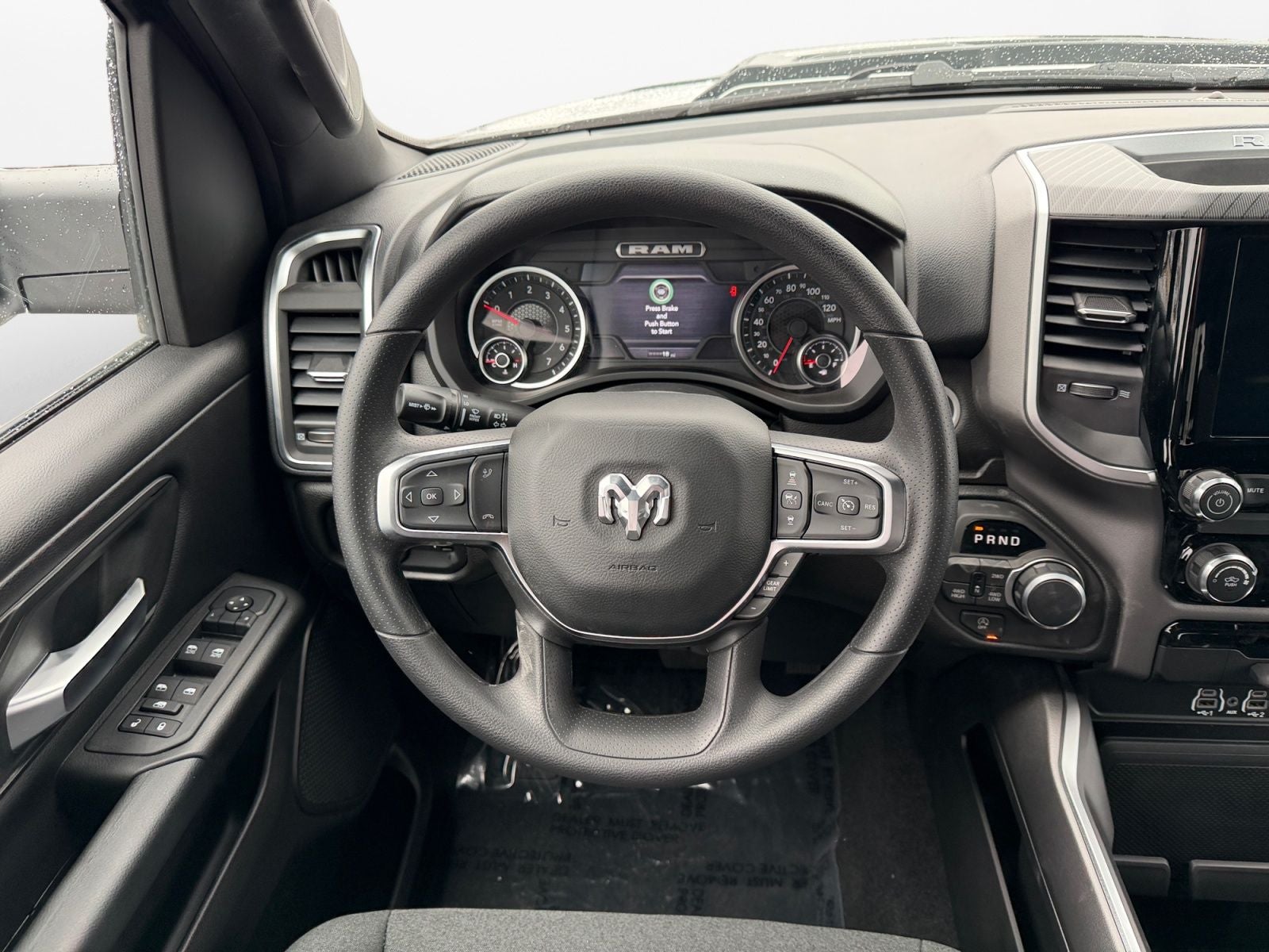 2026 RAM Ram 1500 RAM 1500 EXPRESS CREW CAB 4X4 5'7' BOX
