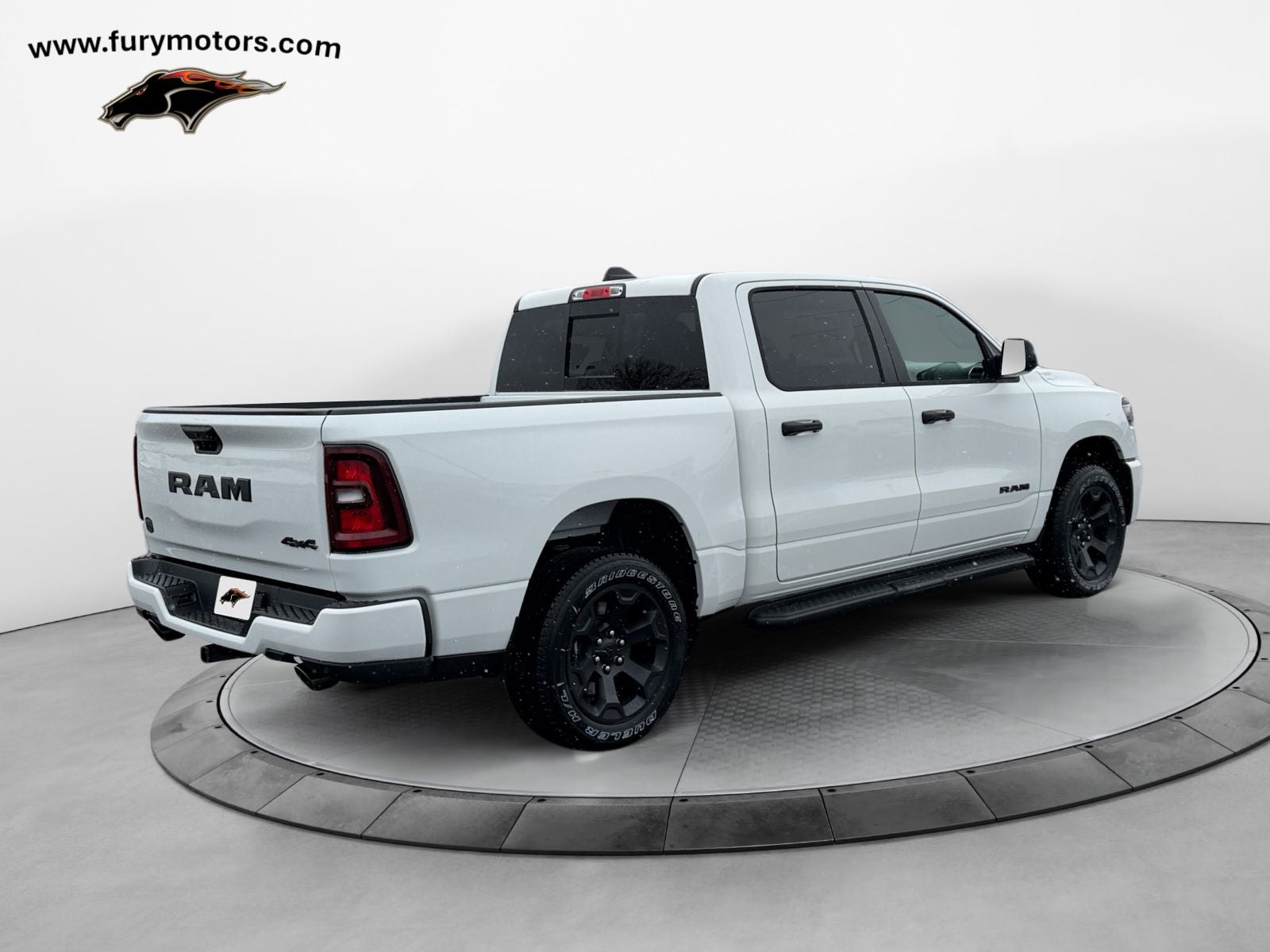 2026 RAM Ram 1500 RAM 1500 EXPRESS CREW CAB 4X4 5'7' BOX