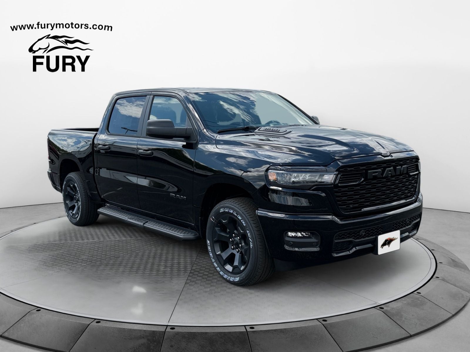 2026 RAM 1500 RAM 1500 EXPRESS CREW CAB 4X4 5'7' BOX