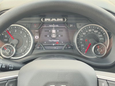 2026 RAM 1500 RAM 1500 EXPRESS CREW CAB 4X4 5'7' BOX