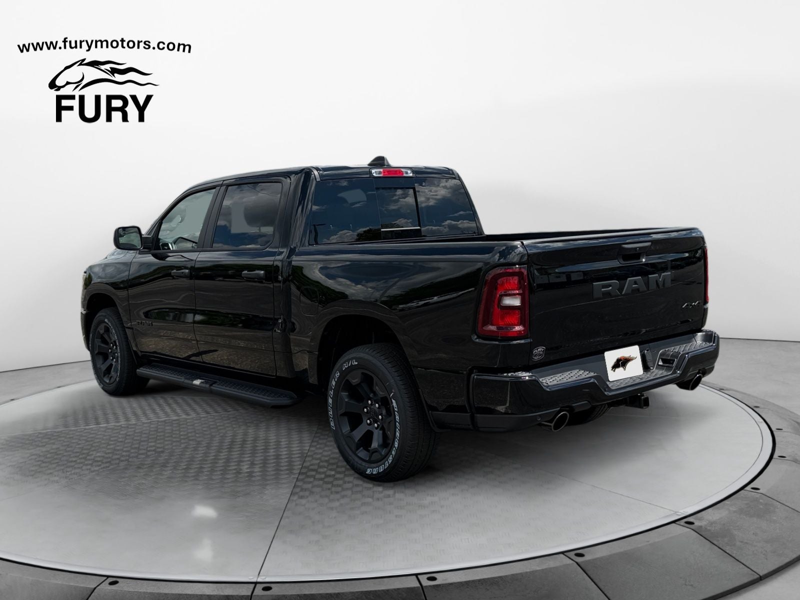 2026 RAM 1500 RAM 1500 EXPRESS CREW CAB 4X4 5'7' BOX