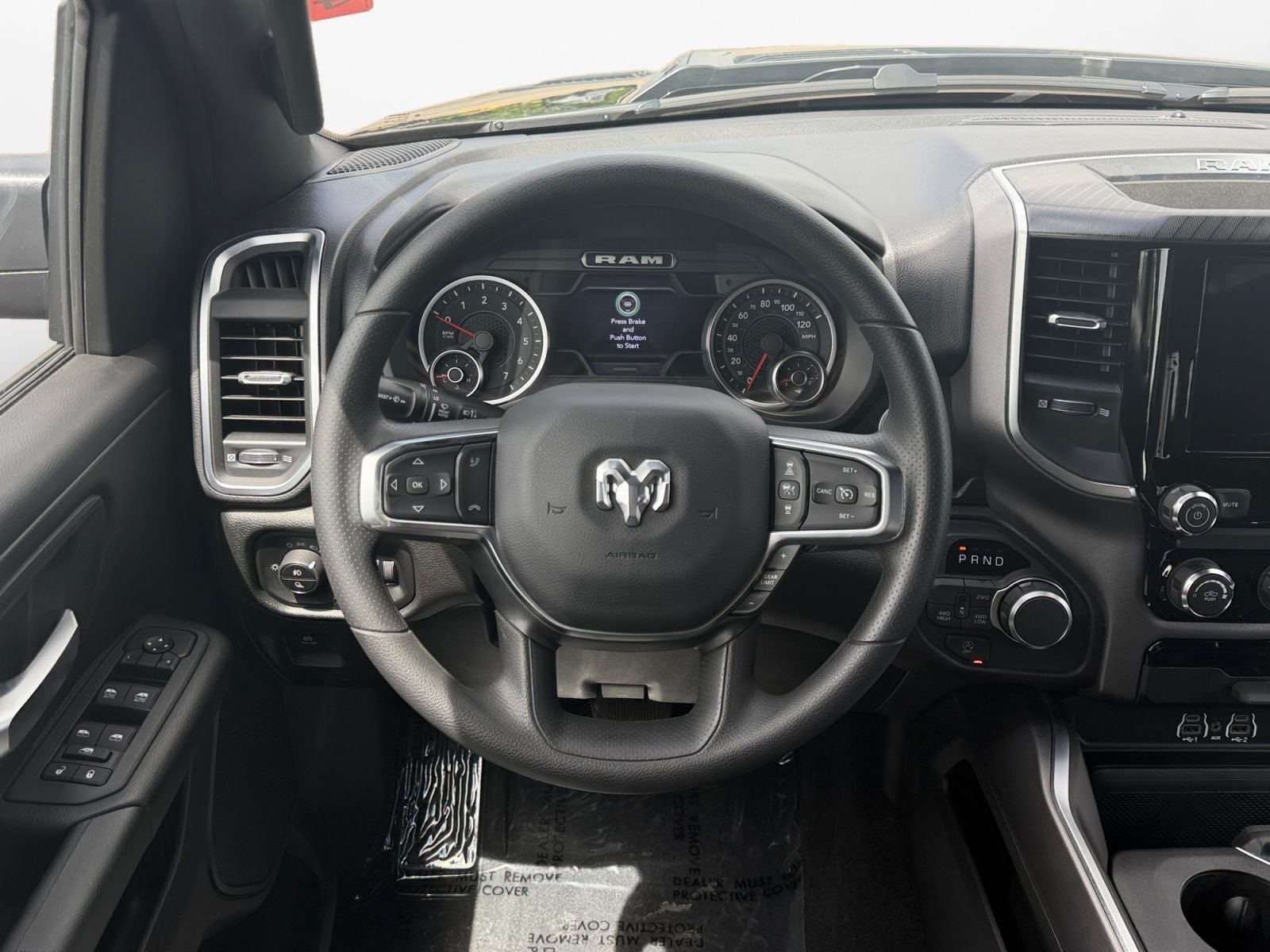 2026 RAM Ram 1500 RAM 1500 EXPRESS CREW CAB 4X4 5'7' BOX