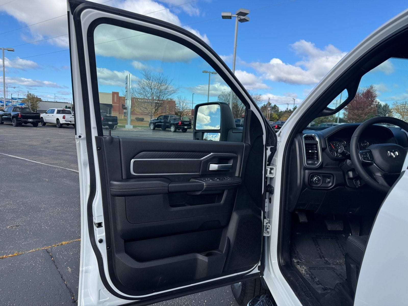 2026 RAM 2500 Big Horn Crew Cab 4x4 6'4' Box