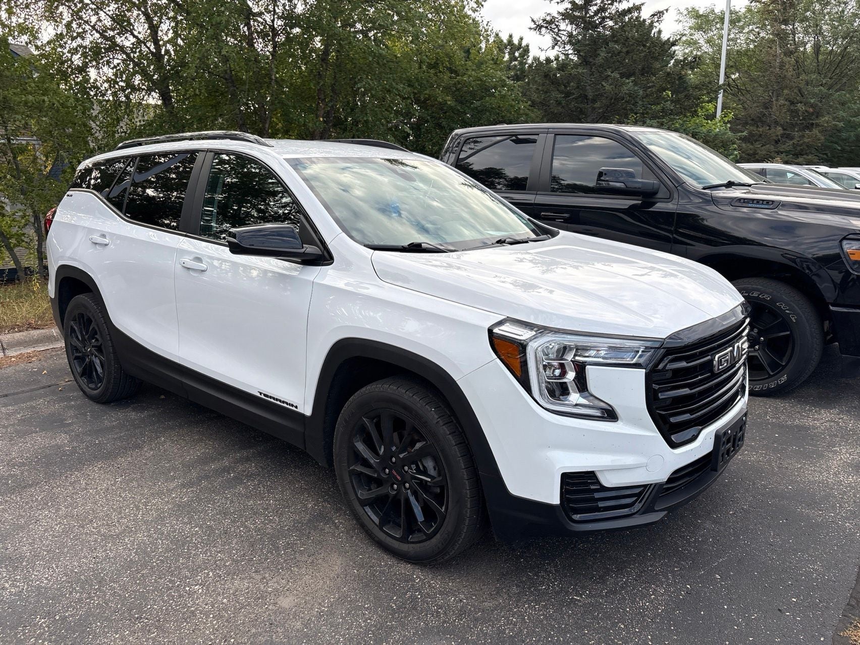 2023 GMC Terrain AWD SLE