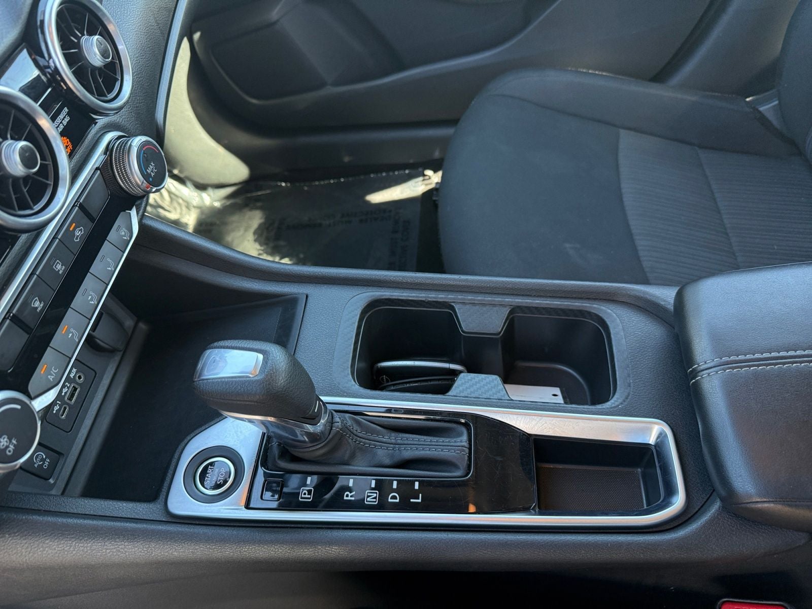 2024 Nissan Sentra SV Xtronic CVT