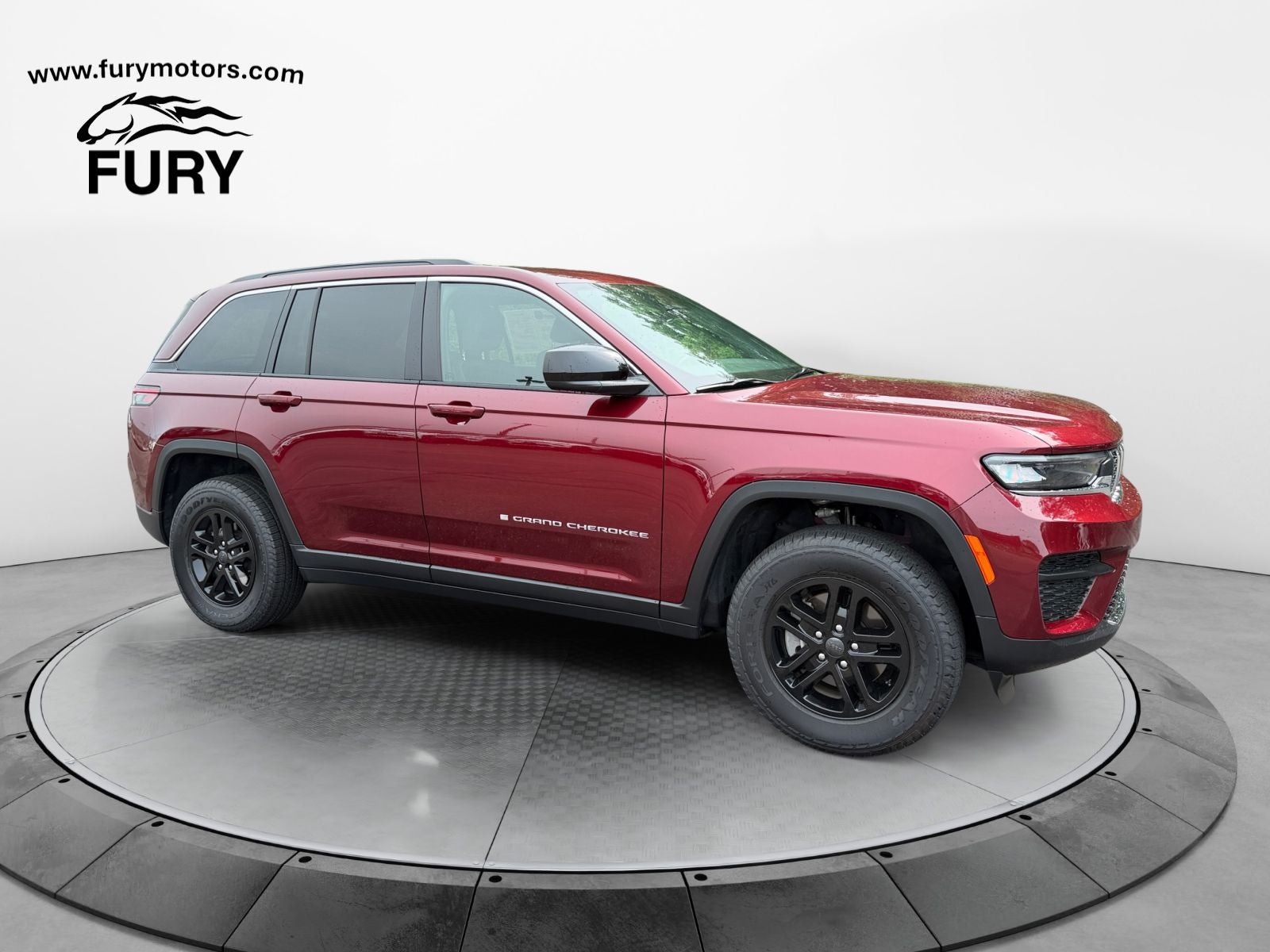 2025 Jeep Grand Cherokee Laredo 4x4