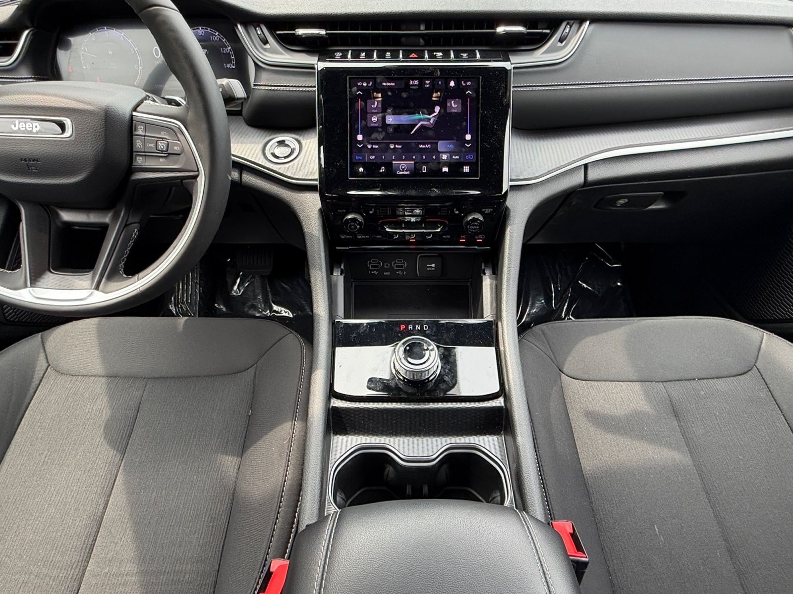2025 Jeep Grand Cherokee Laredo 4x4