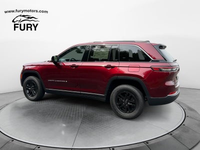 2025 Jeep Grand Cherokee Laredo 4x4
