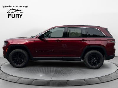 2025 Jeep Grand Cherokee Laredo 4x4