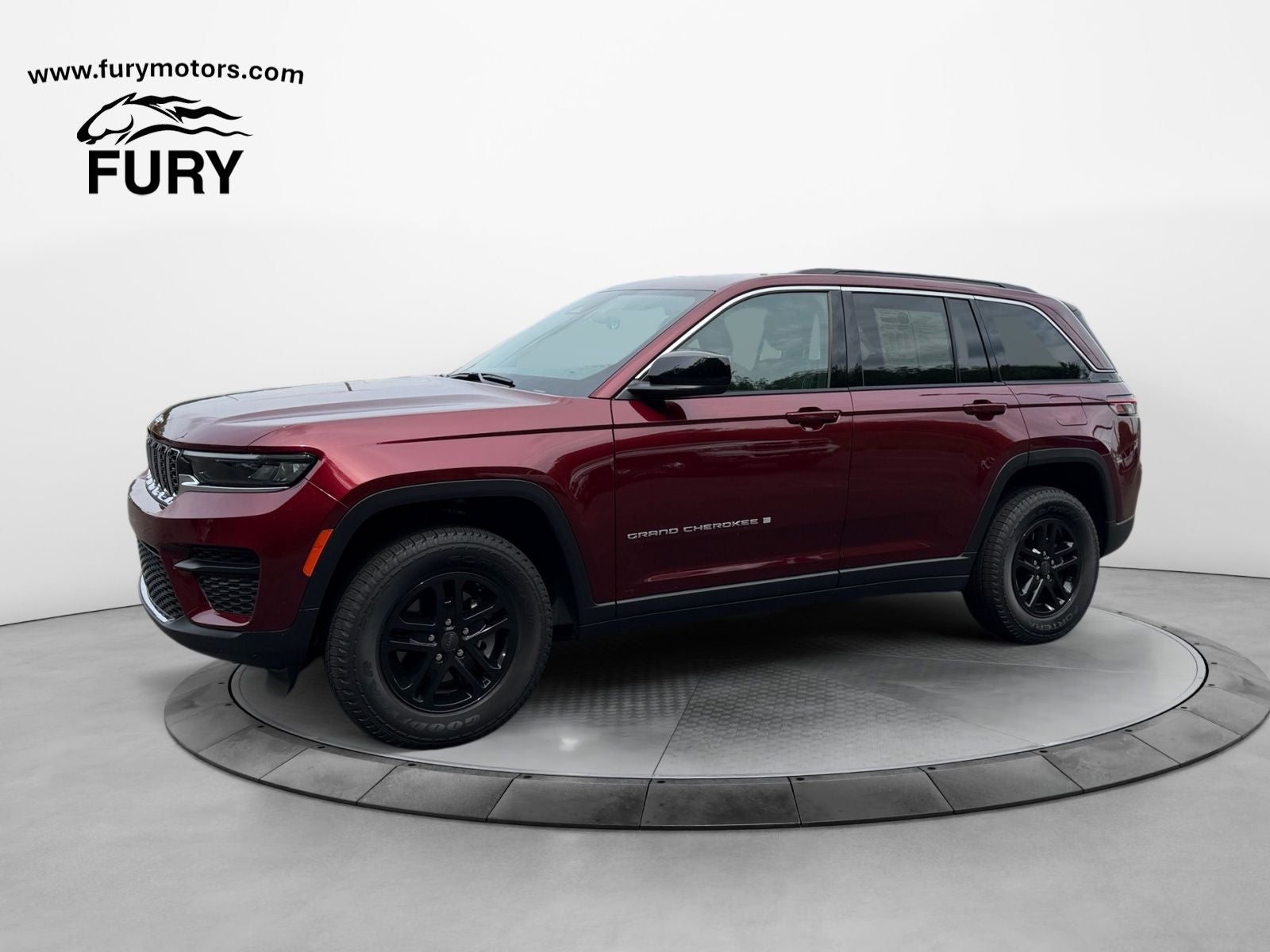 2025 Jeep Grand Cherokee Laredo 4x4