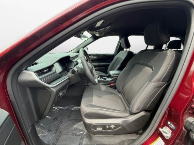 2025 Jeep Grand Cherokee Laredo 4x4