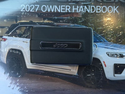 2027 Jeep Grand Cherokee GRAND CHEROKEE LAREDO ALTITUDE 4X4